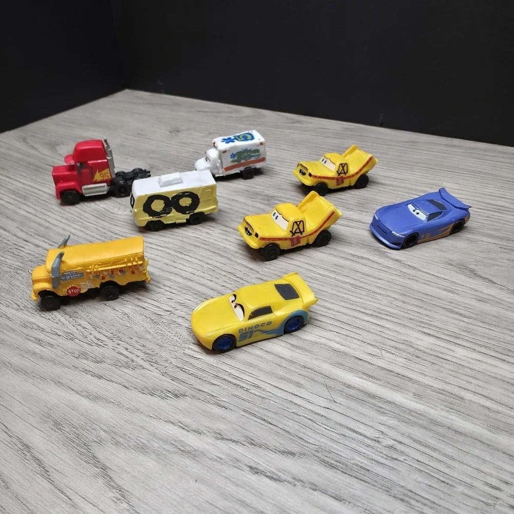 Disney Pixar Cars Thunder Hollow Demolition Derby Mac, Taco,+More - Cake Toppers